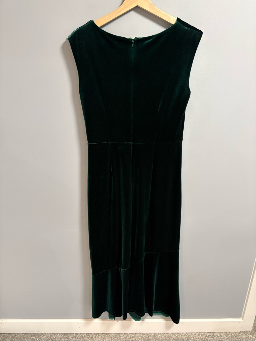 Laura Dress - Picture 2 of 7